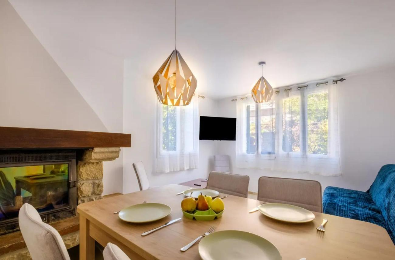 La Tiniera A Luceram - Maison Renovee 2023- Terrasse - Wifi - Village Des Creches 외부 사진